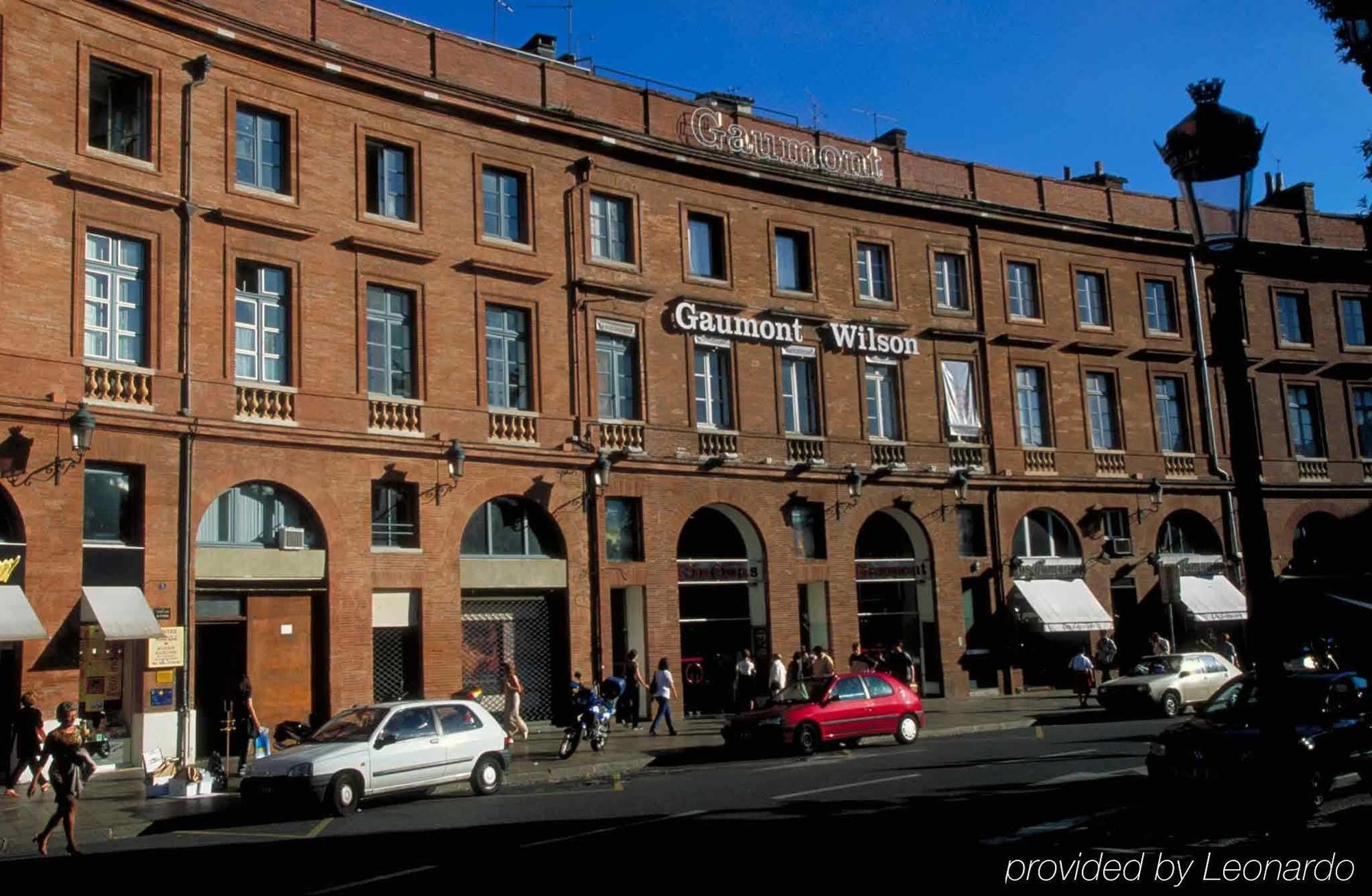 Hotel Ibis Toulouse Gare Matabiau Esterno foto